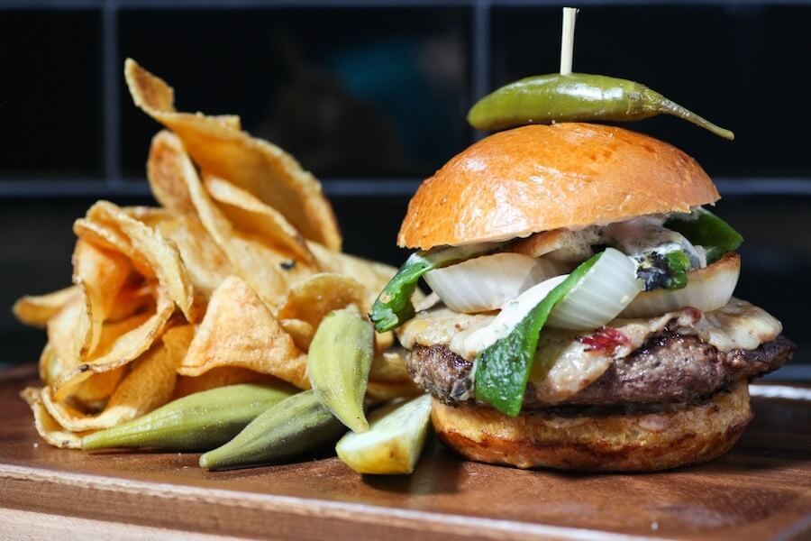 Rustic Burger avec piment vert